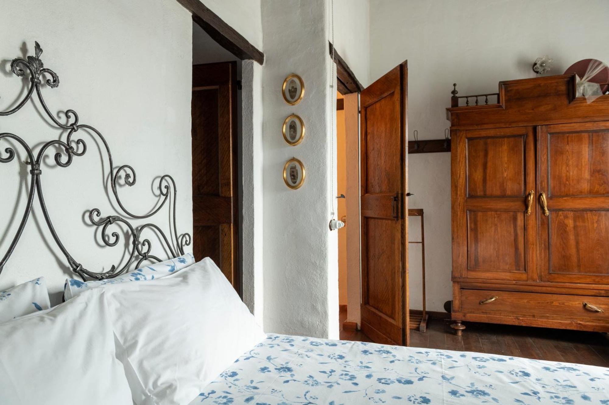 Castello di Serravalle ラ ブカゲストハウス エクステリア 写真